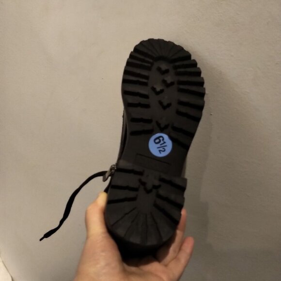 NEW DKNY Womens Bootie Combat Boots Moto Boots Patent Leather Black BART 6.5 - Picture 7 of 16